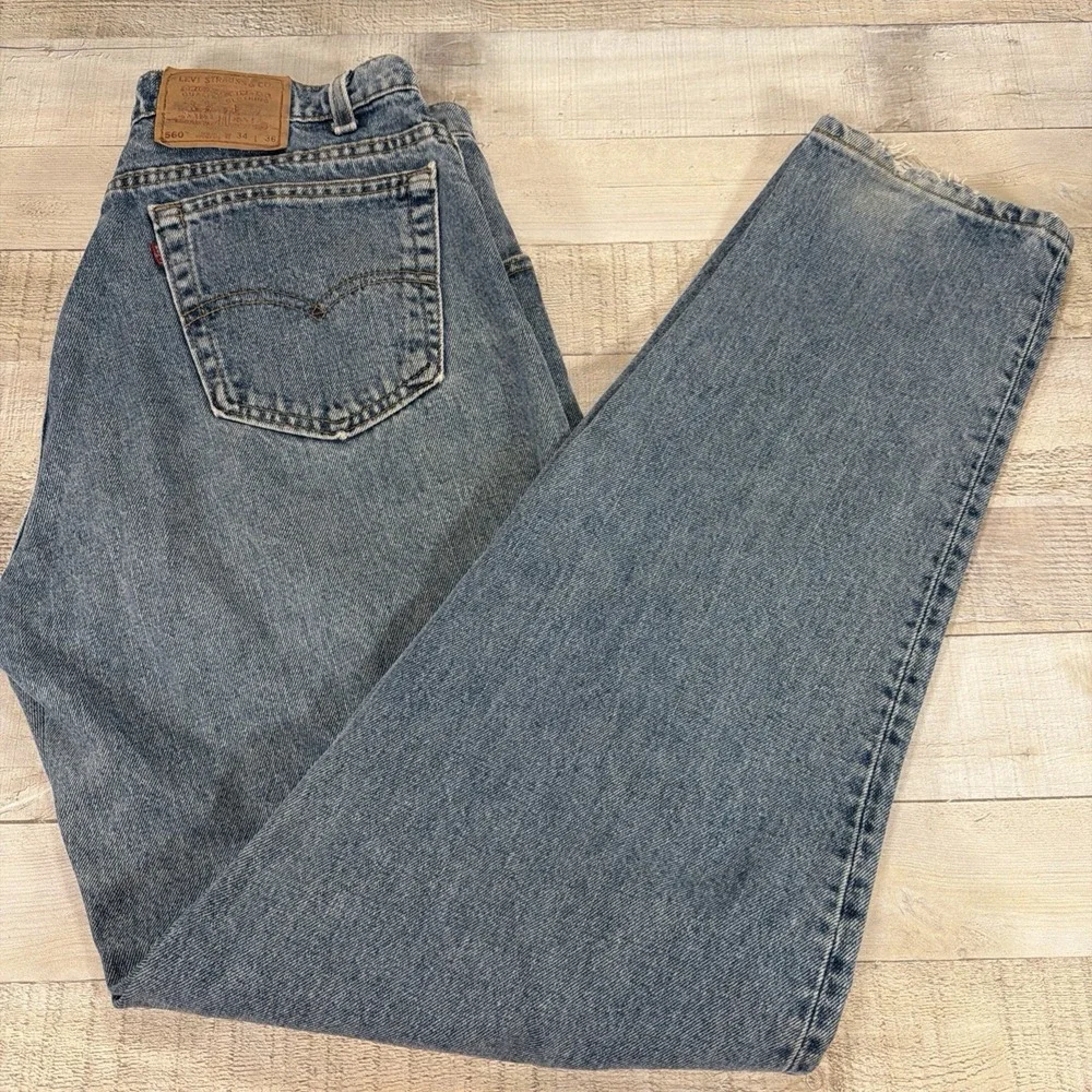 Vintage 90s Levi's 560 Jeans 34x36 Made USA Loose Tapered Red Tab Denim